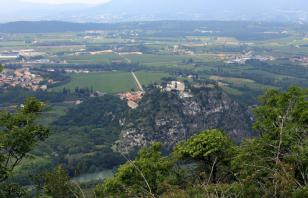 23 settembre 2018 trekking:	NELLA VALLE DEI FORTI